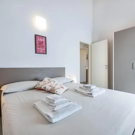 Fontanelle Gardapartments 6 アパート *