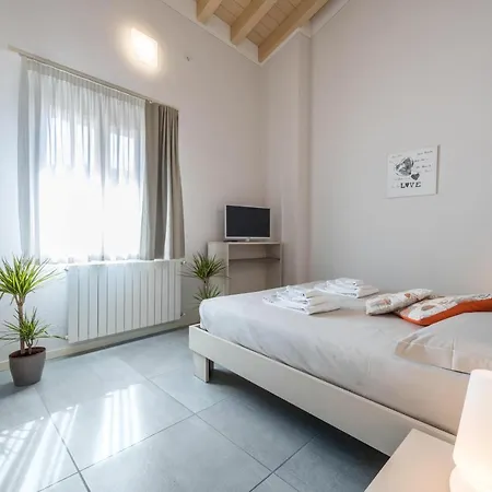 Fontanelle Gardapartments 6 *